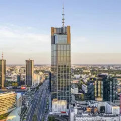 Najwyższy budynek w Warszawie – ile ma pięter i co warto wiedzieć?
