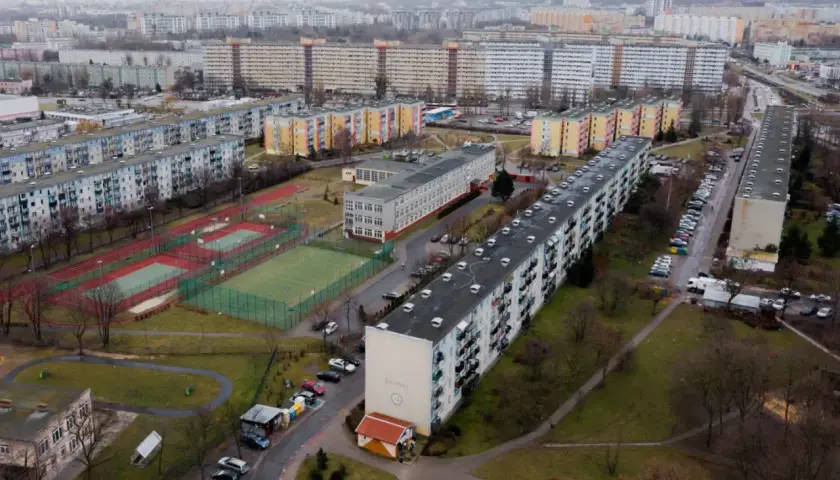 Czy kupno mieszkania od dewelopera trzeba zgłosić do urzędu skarbowego? Sprawdź, co musisz wiedzieć