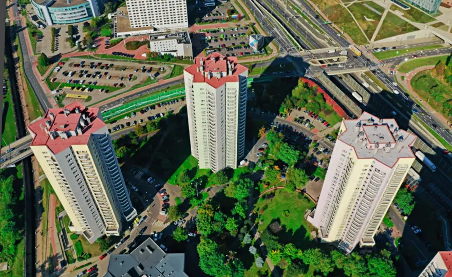 Osiedle Gwiazdy Katowice: Ile pięter mają te imponujące budynki?