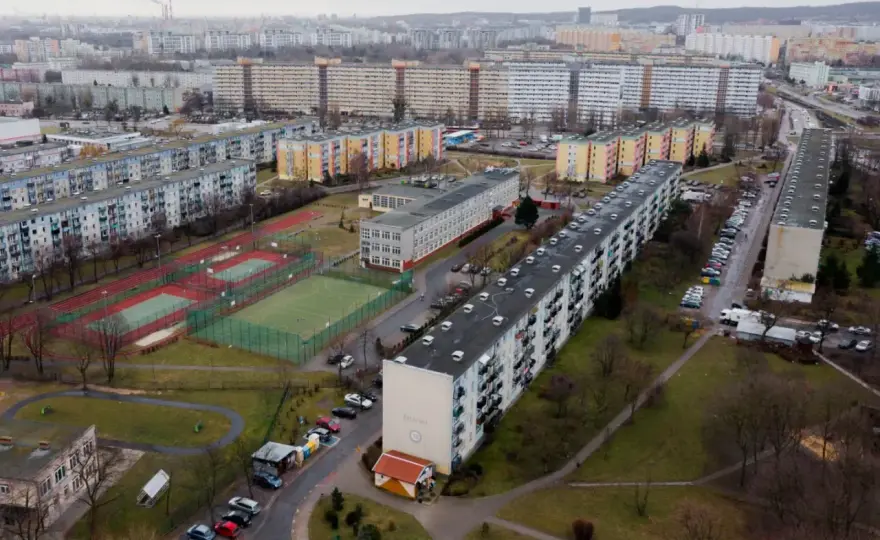 Czy kupno mieszkania od dewelopera trzeba zgłosić do urzędu skarbowego? Sprawdź, co musisz wiedzieć