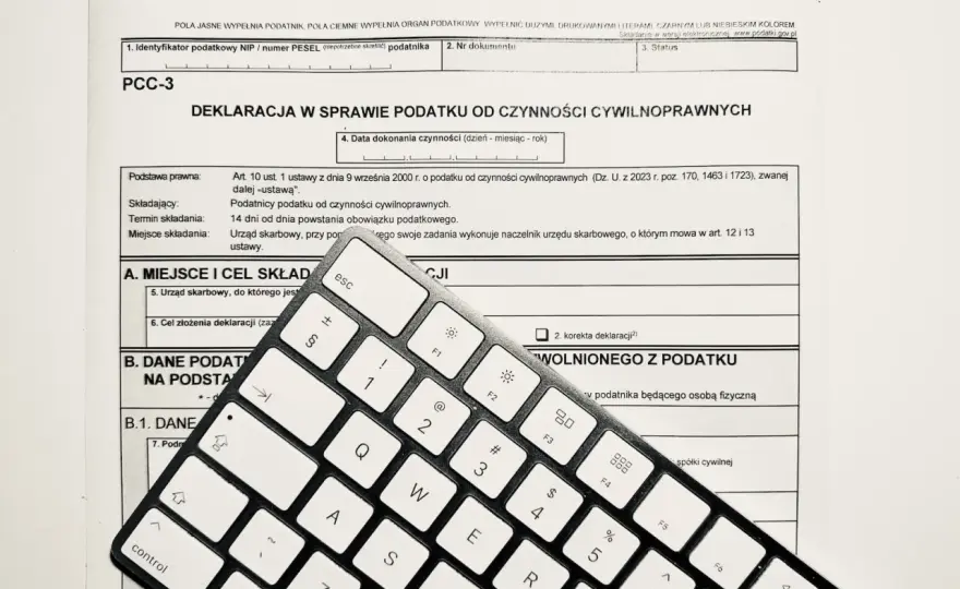 Jak wypełnić tytuł przelewu za podatek od nieruchomości? Instrukcja